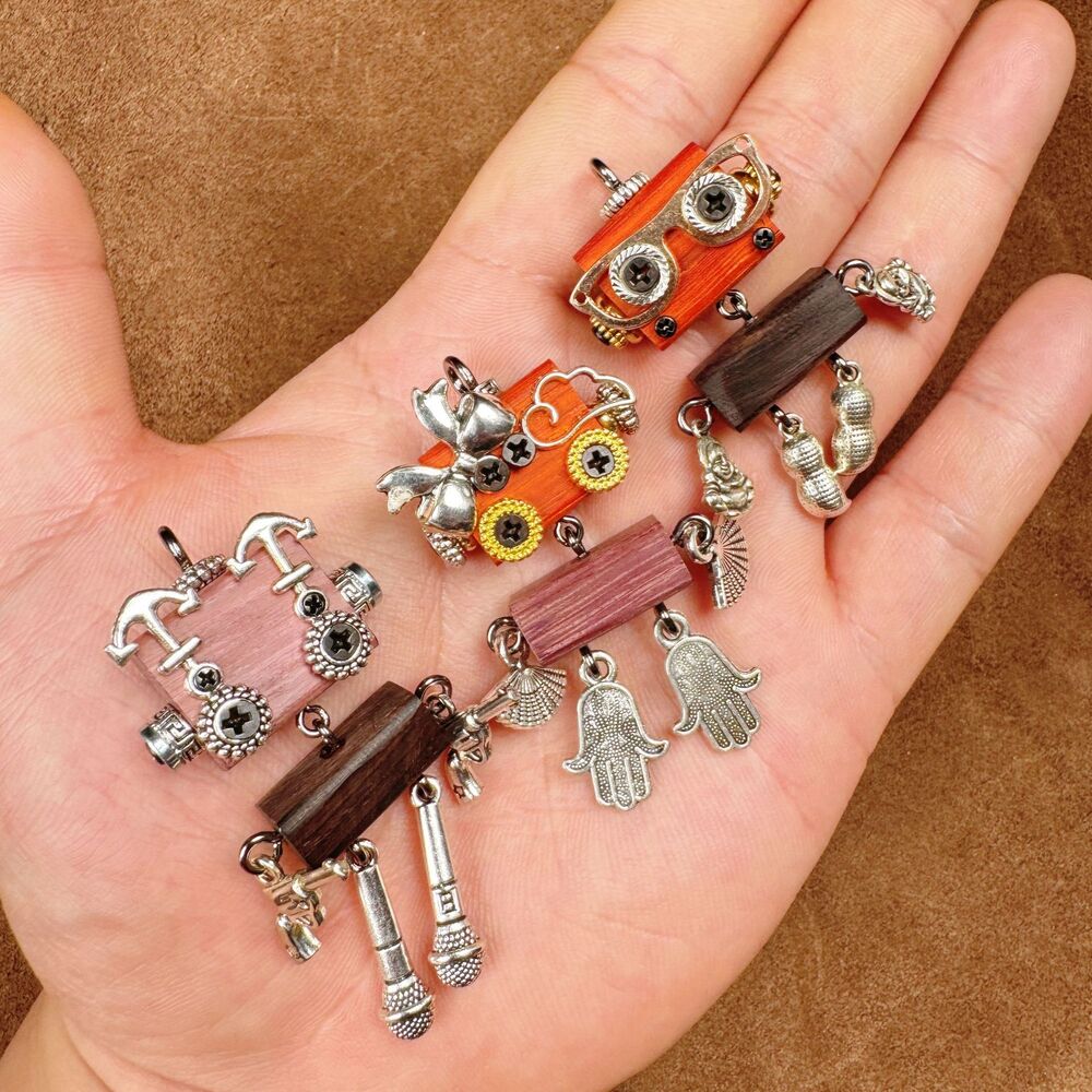 Punk robot handmade cultural and creative necklace pendant phone chain, Canadian Online Jewelry,accessories & Plush Toy online store